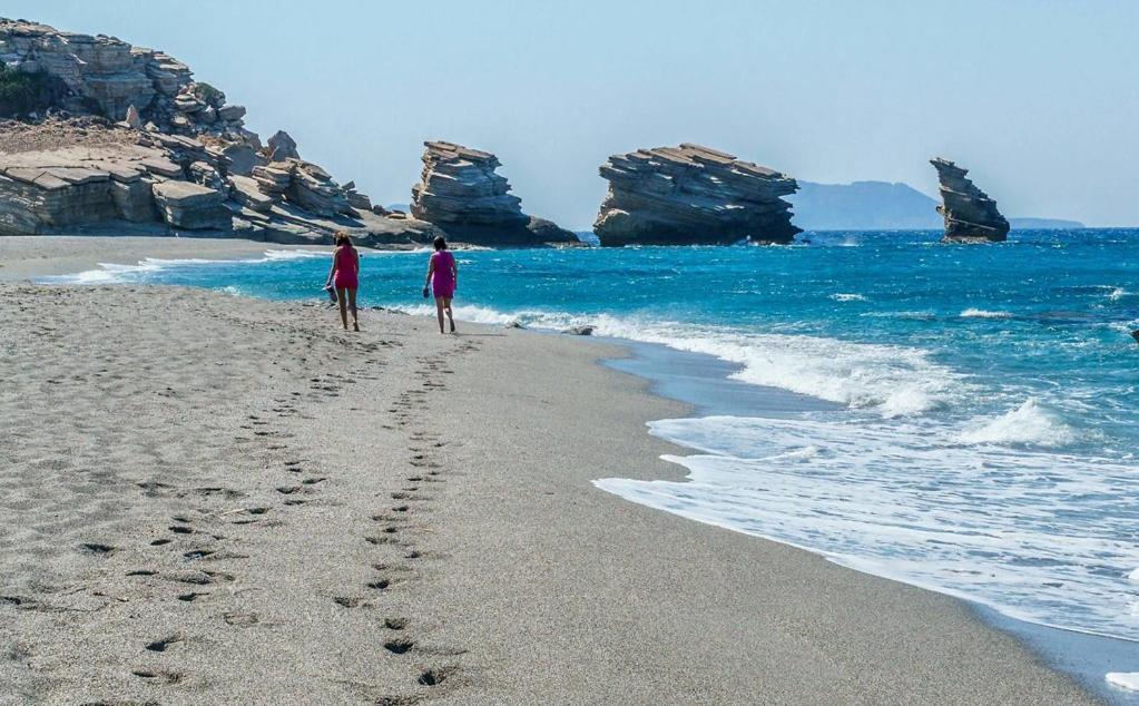 Paterakis Studios Τριόπετρα Εξωτερικό φωτογραφία
